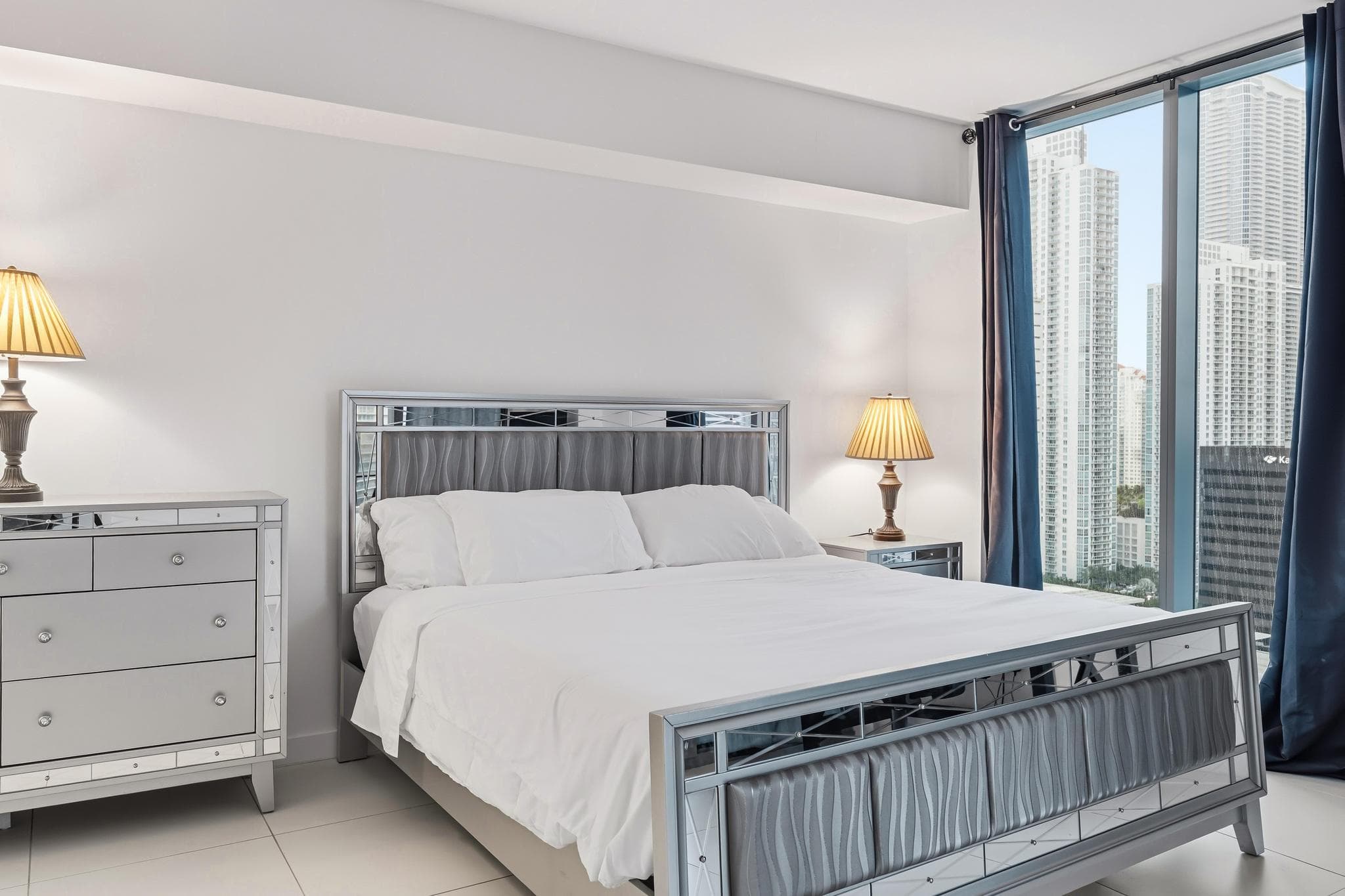 31 SE 6th Street 2601, Miami, FL 33131 18