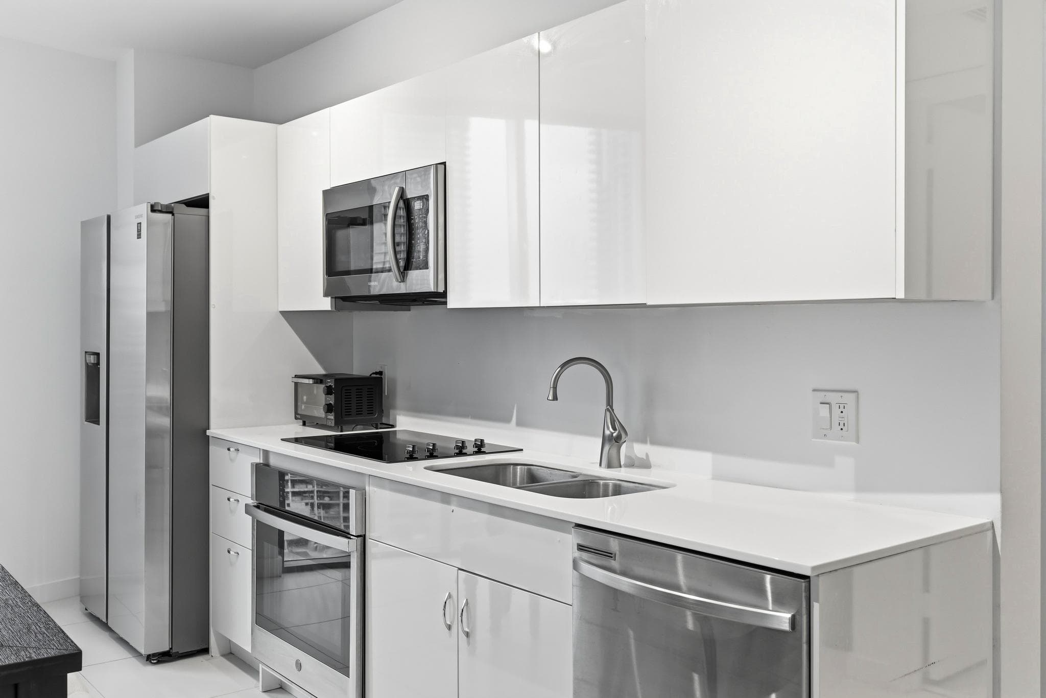 31 SE 6th Street 2601, Miami, FL 33131 11