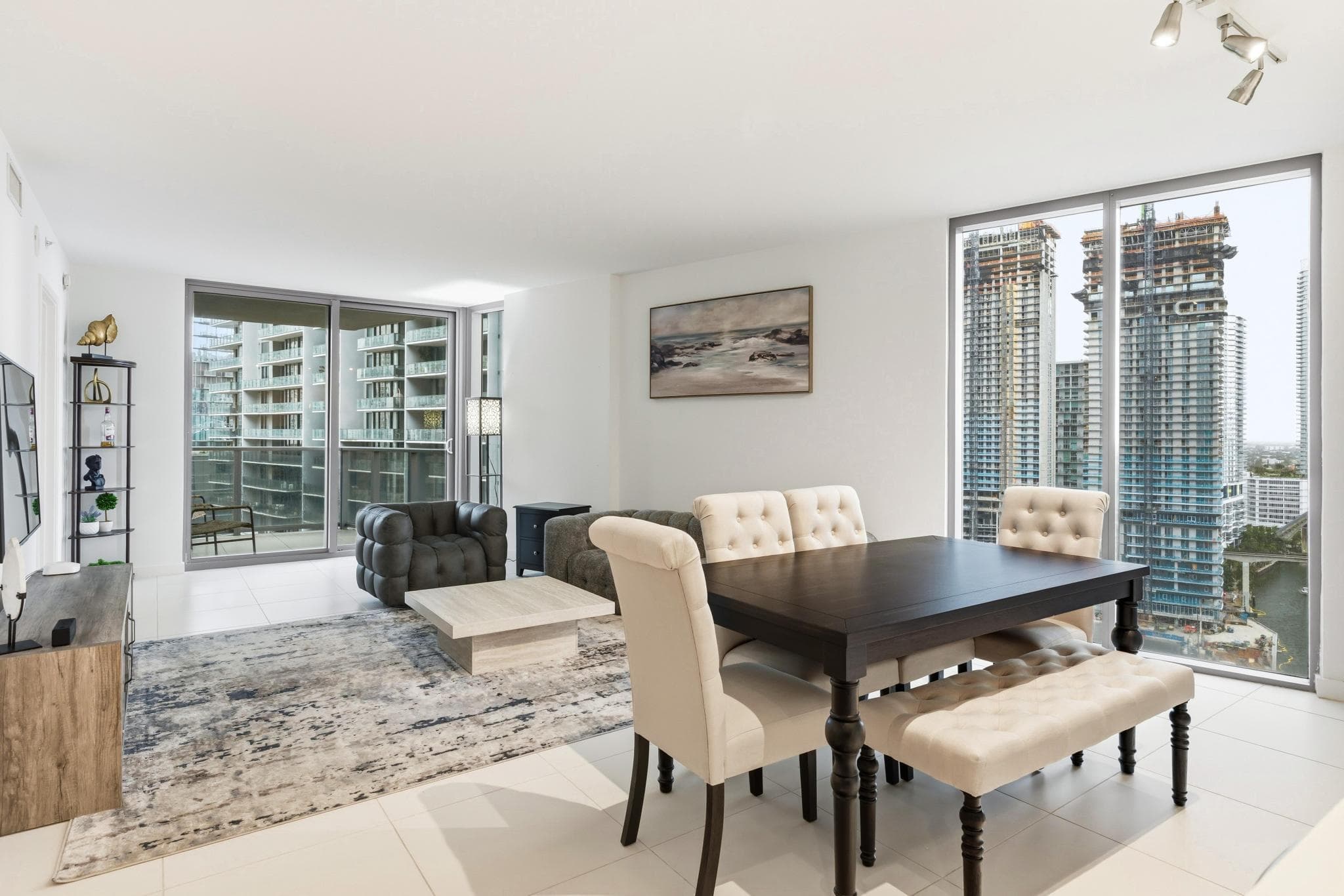 31 SE 6th Street 2601, Miami, FL 33131 5