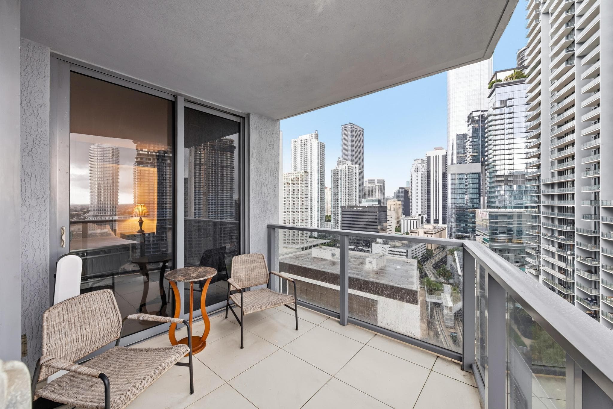 31 SE 6th Street 2601, Miami, FL 33131 3