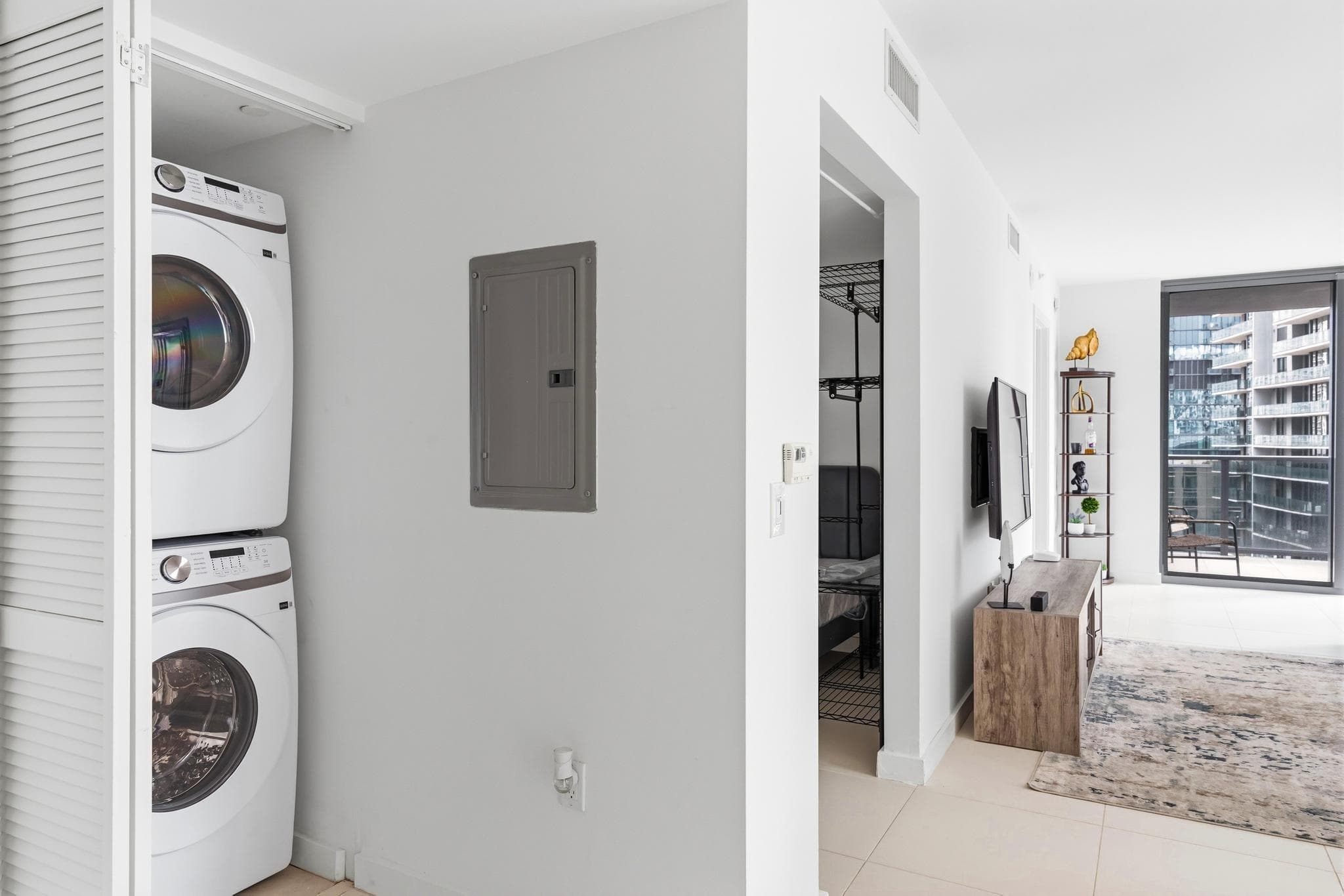 31 SE 6th Street 2601, Miami, FL 33131 23