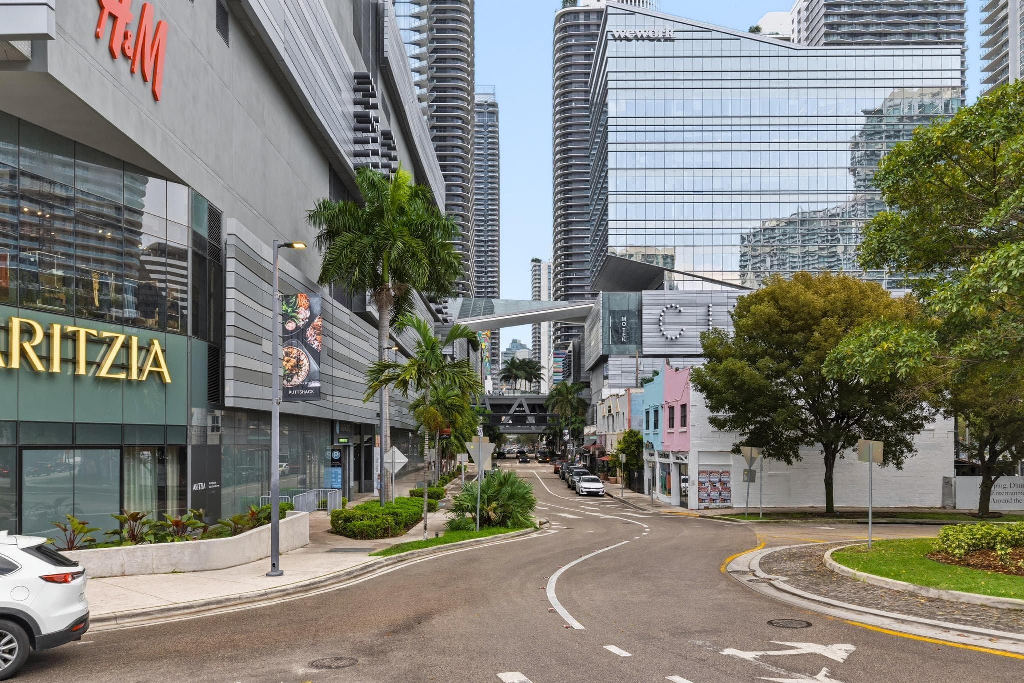 31 SE 6th Street 2601, Miami, FL 33131 43