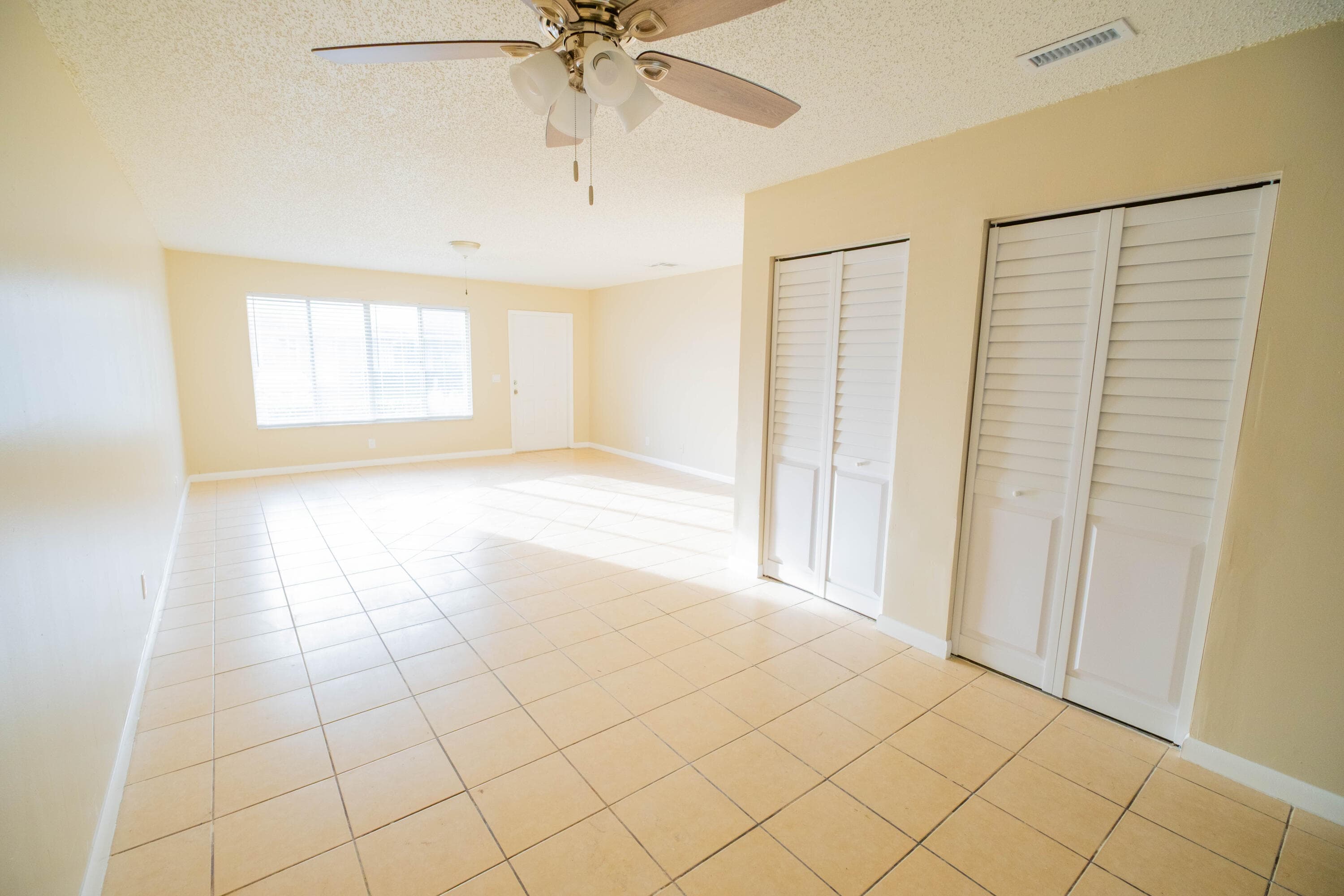 4763 Orleans Court C, West Palm Beach, FL 33415 10