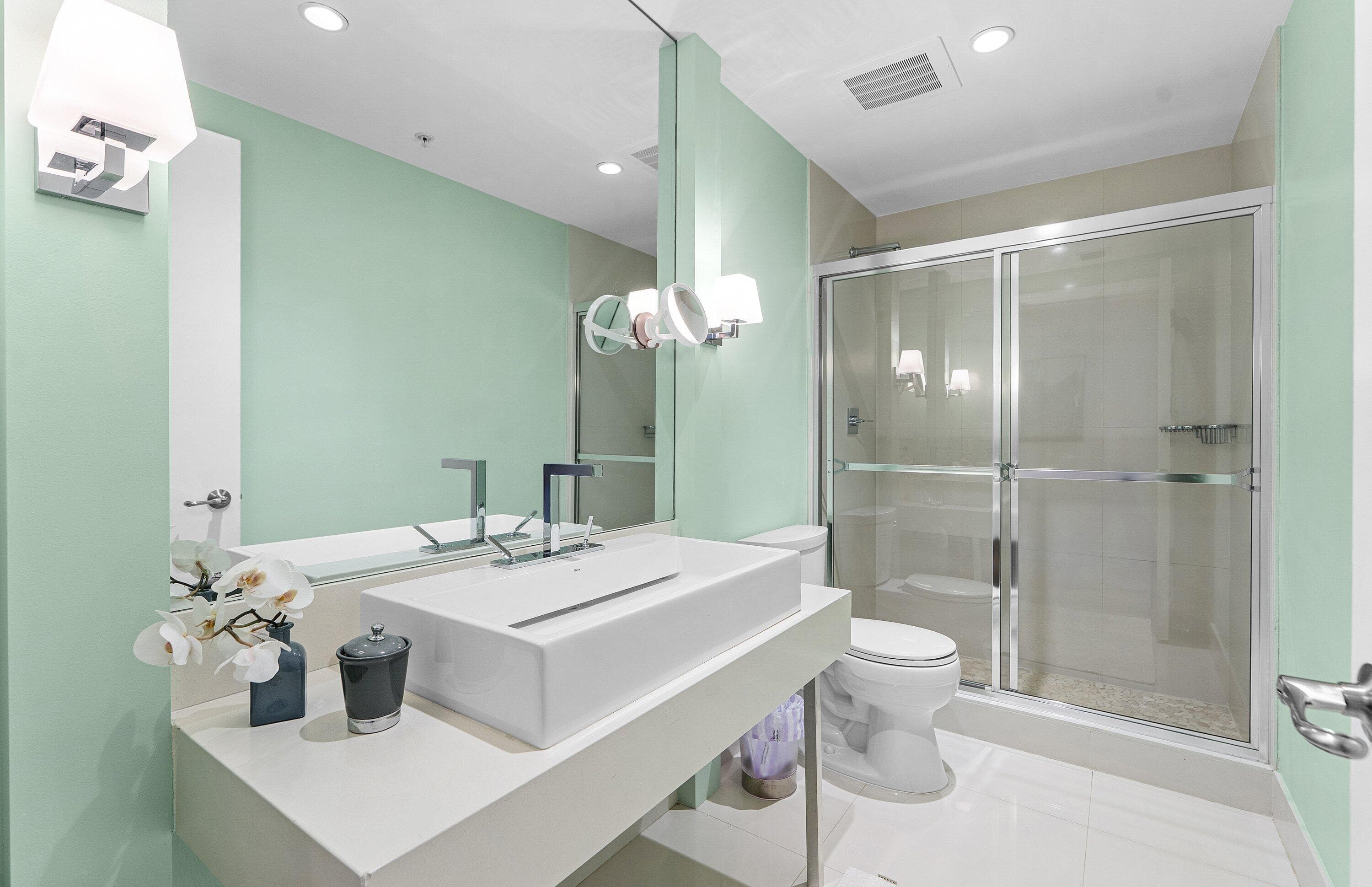 155 S Ocean Avenue 303, Palm Beach Shores, FL 33404 24
