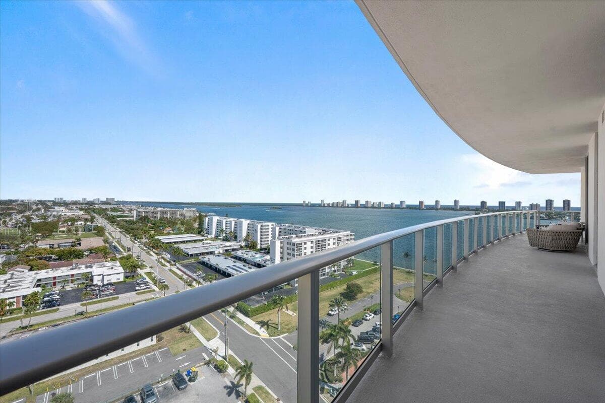 220 Lake Shore Drive 1401, Lake Park, FL 33403 14