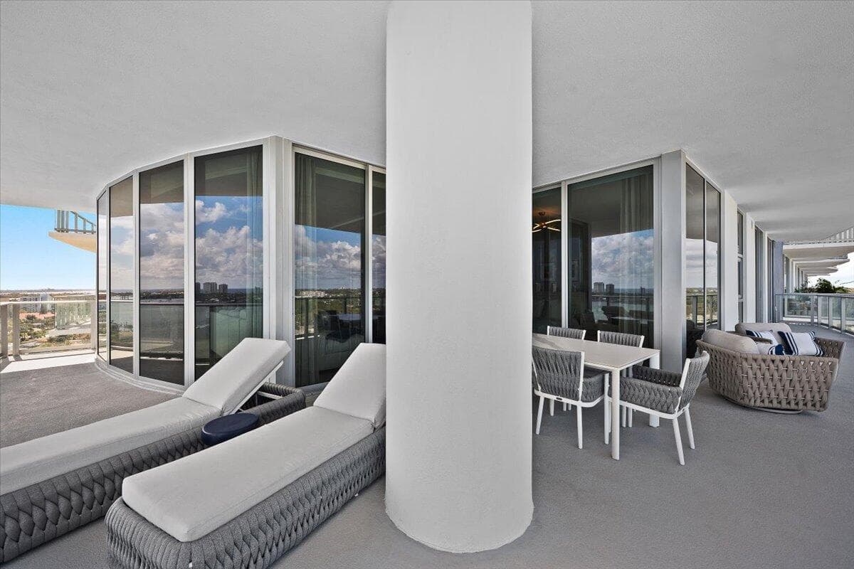 220 Lake Shore Drive 1401, Lake Park, FL 33403 16