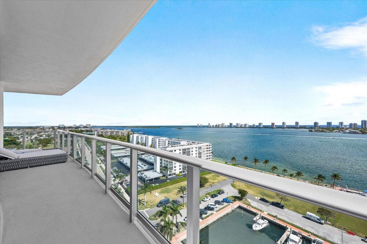 220 Lake Shore Drive 1401, Lake Park, FL 33403 17
