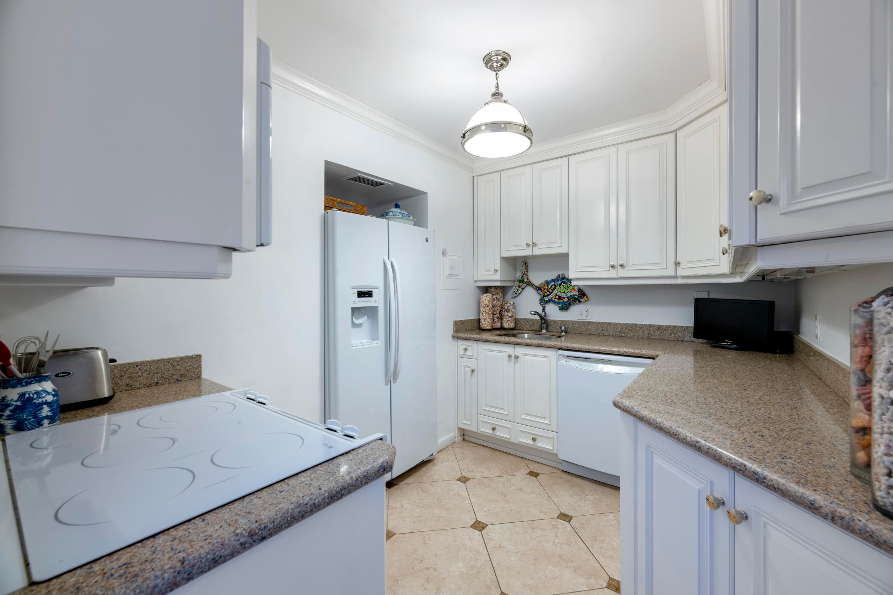 170 N Ocean Boulevard Boulevard 411, Palm Beach, FL 33480 14