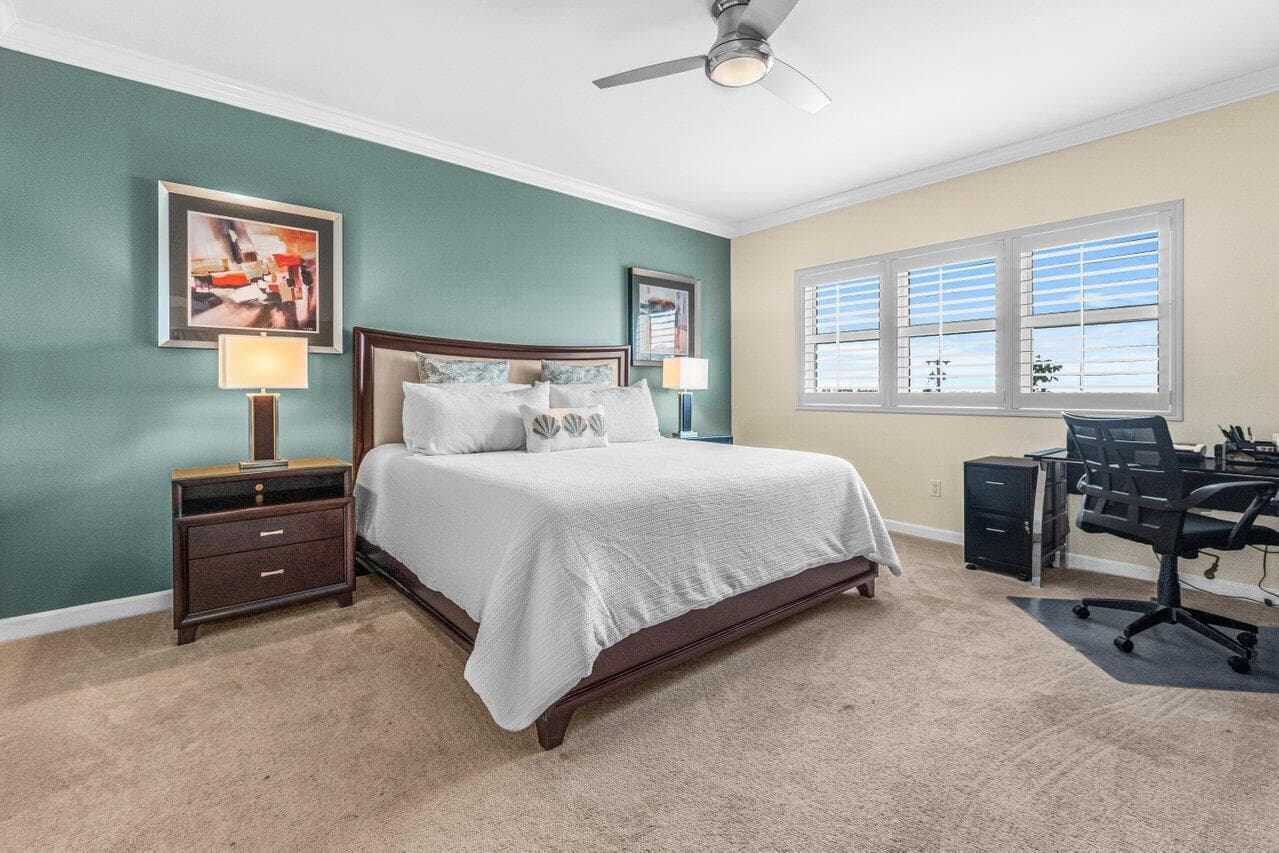 2650 Lake Shore Drive 302, Riviera Beach, FL 33404 12