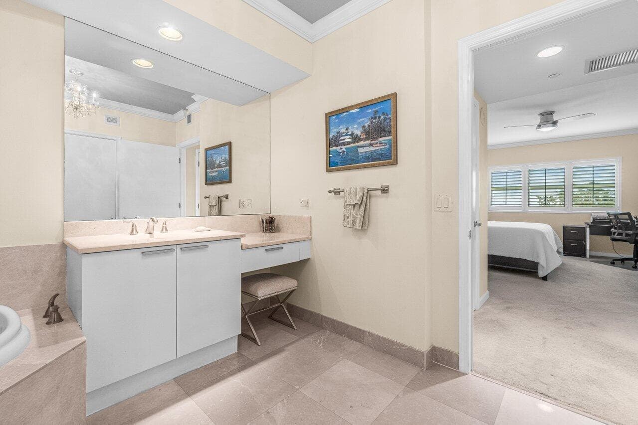 2650 Lake Shore Drive 302, Riviera Beach, FL 33404 16