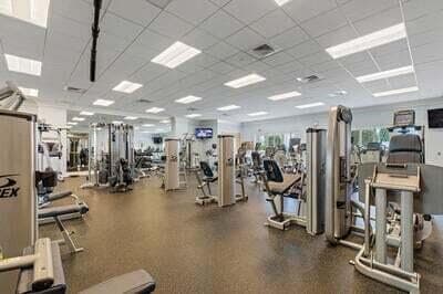 2650 Lake Shore Drive 302, Riviera Beach, FL 33404 32