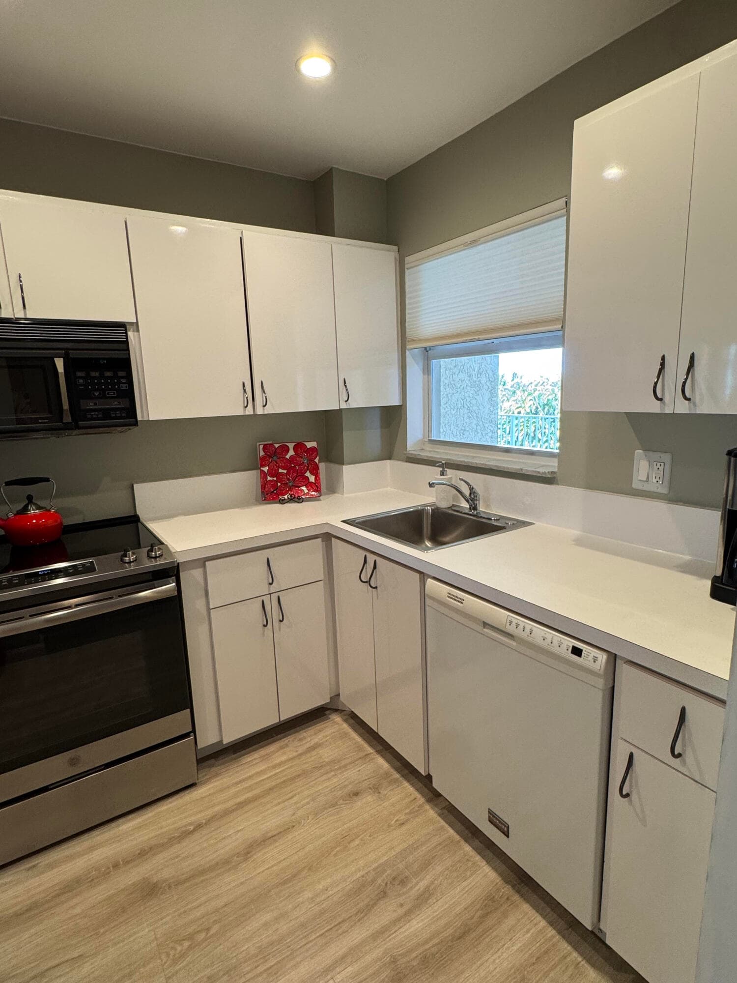 650 Snug Harbor Drive G407, Boynton Beach, FL 33435 4