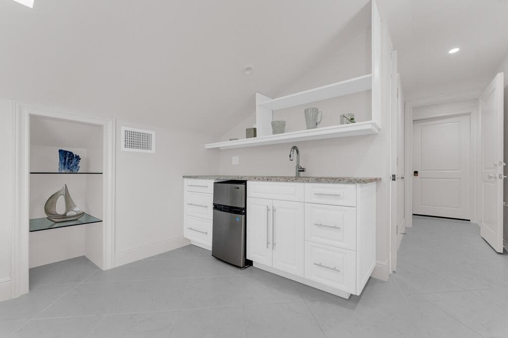 355 Oakview Drive, Delray Beach, FL 33445 52