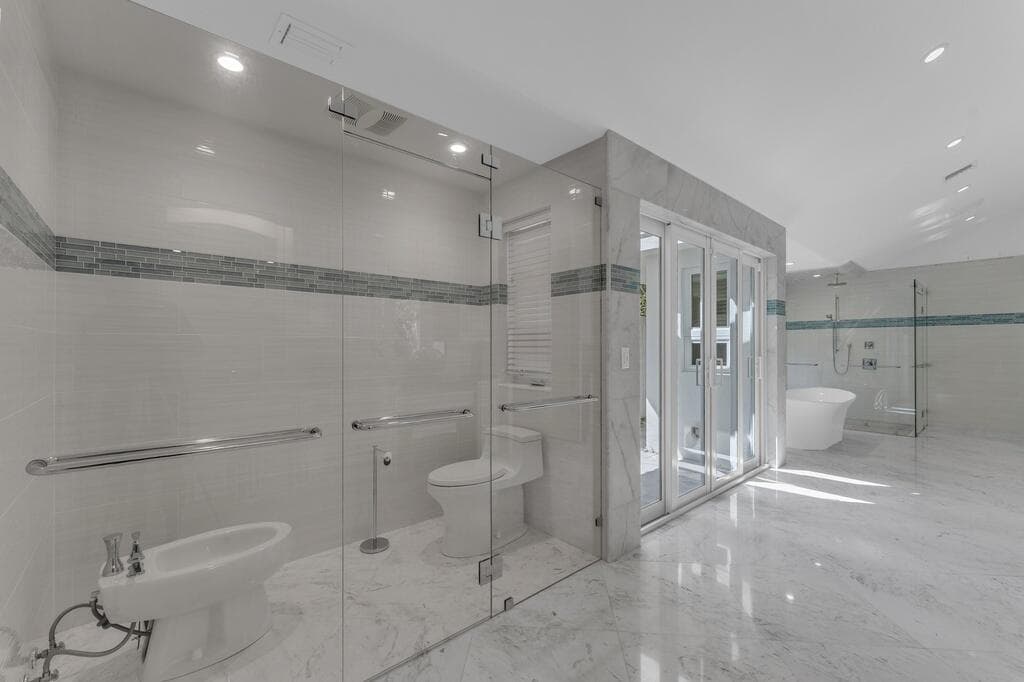 355 Oakview Drive, Delray Beach, FL 33445 37