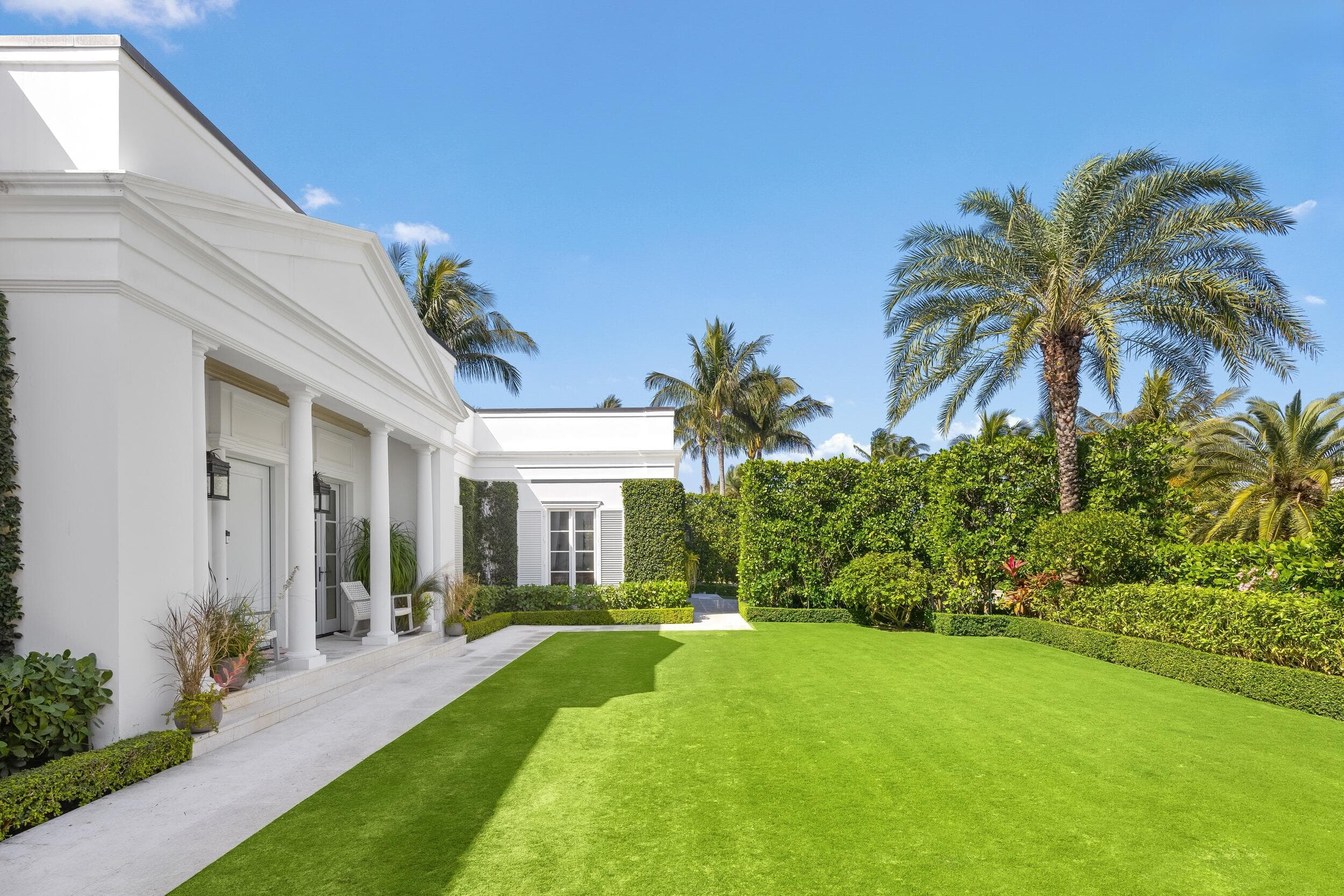 208 Sandpiper Drive, Palm Beach, FL 33480 3