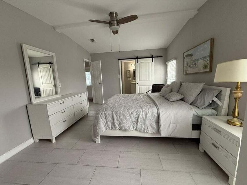 6085 Seashore Drive, Atlantis, FL 33462 9