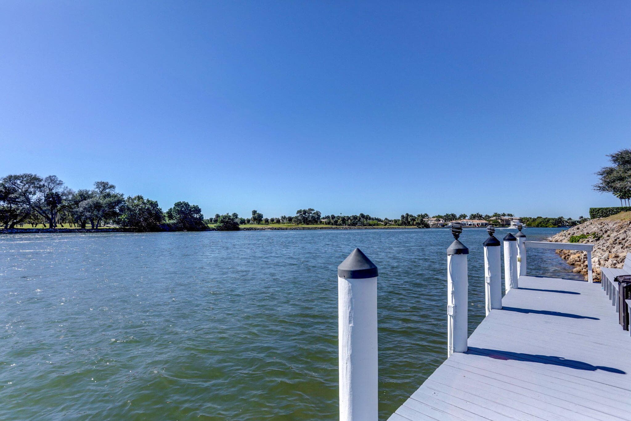 336 Golfview Road 207, North Palm Beach, FL 33408 5