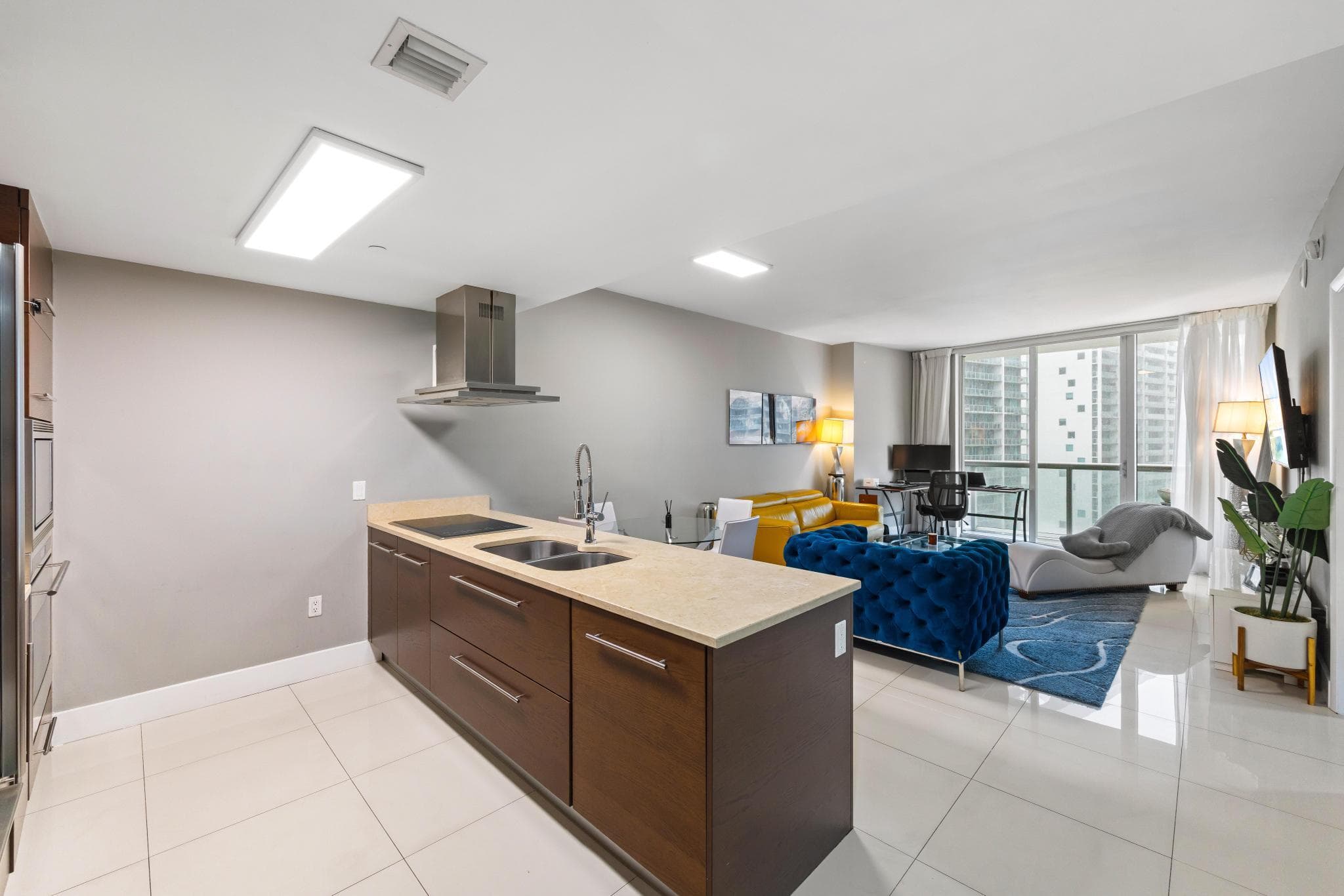 485 Brickell Avenue 2506, Miami, FL 33131 2