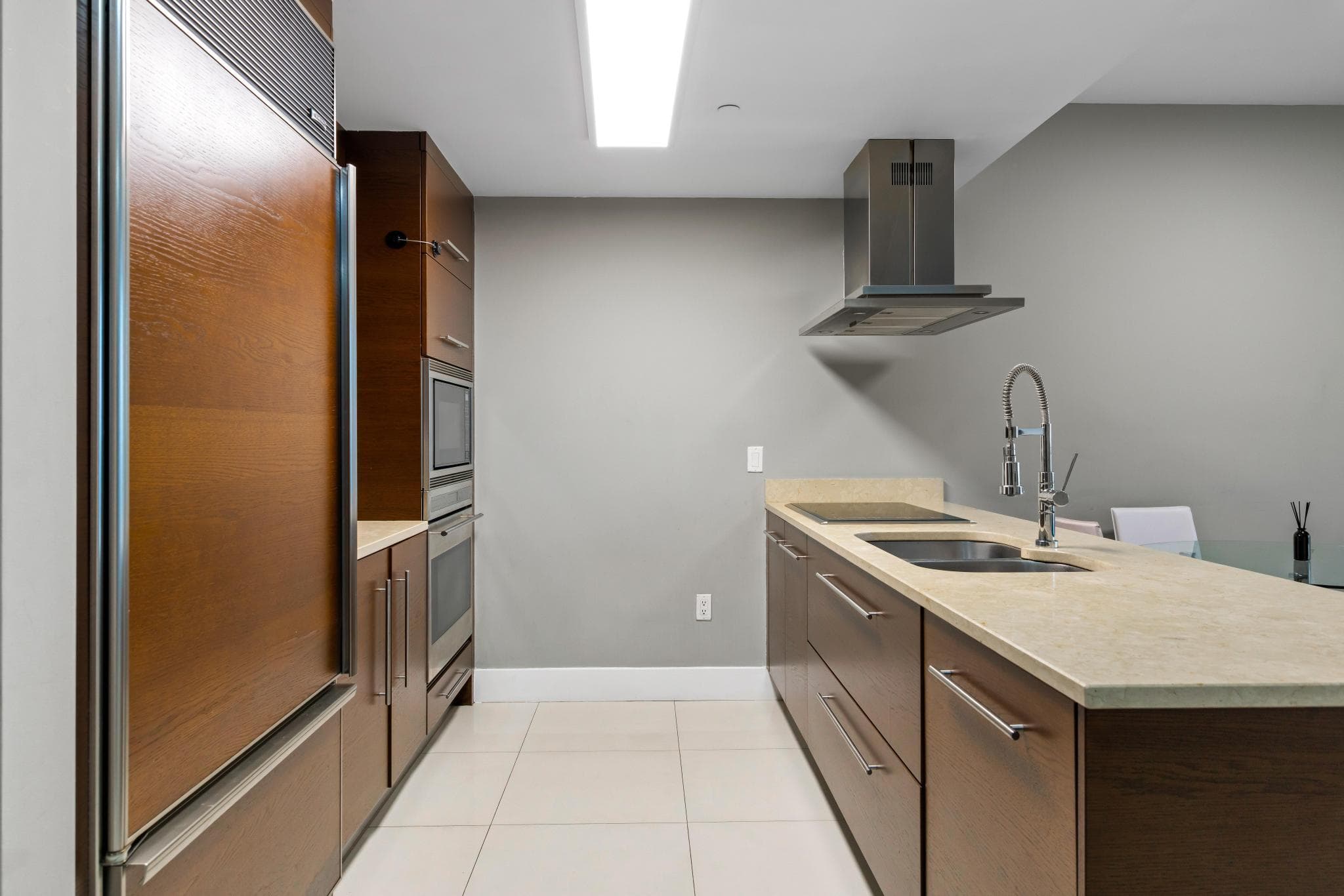 485 Brickell Avenue 2506, Miami, FL 33131 3