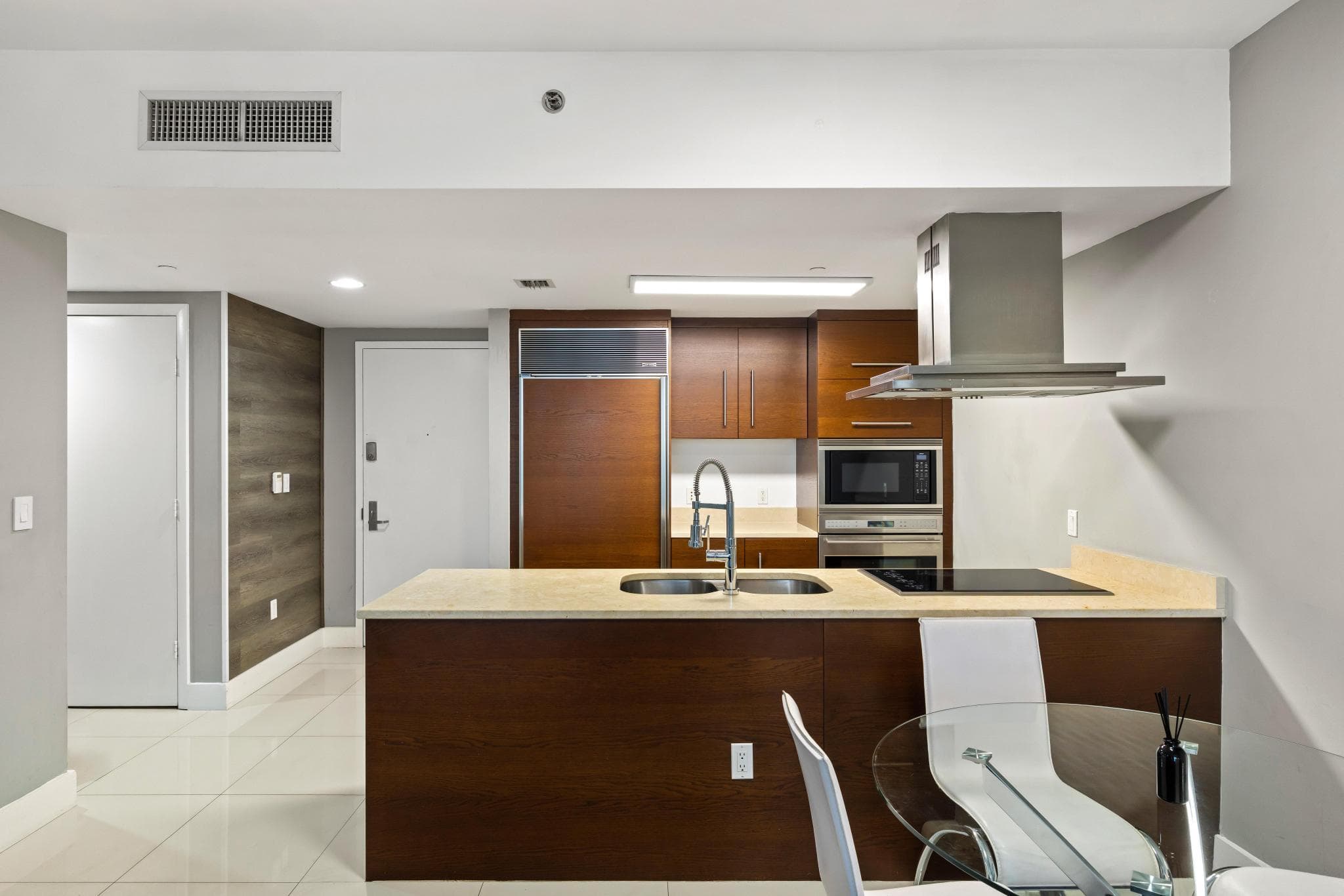 485 Brickell Avenue 2506, Miami, FL 33131 6