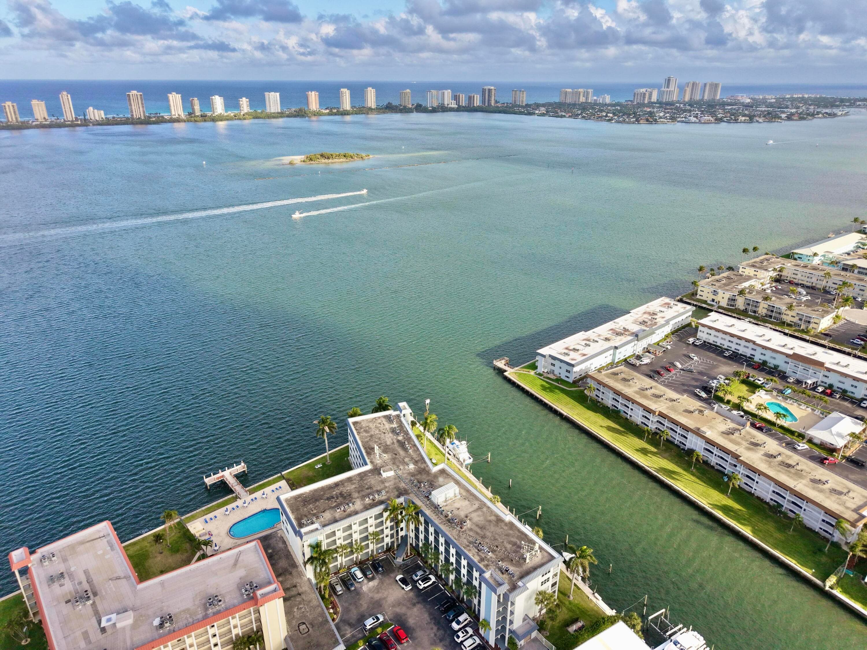100 Paradise Harbour Boulevard 304, North Palm Beach, FL 33408 6
