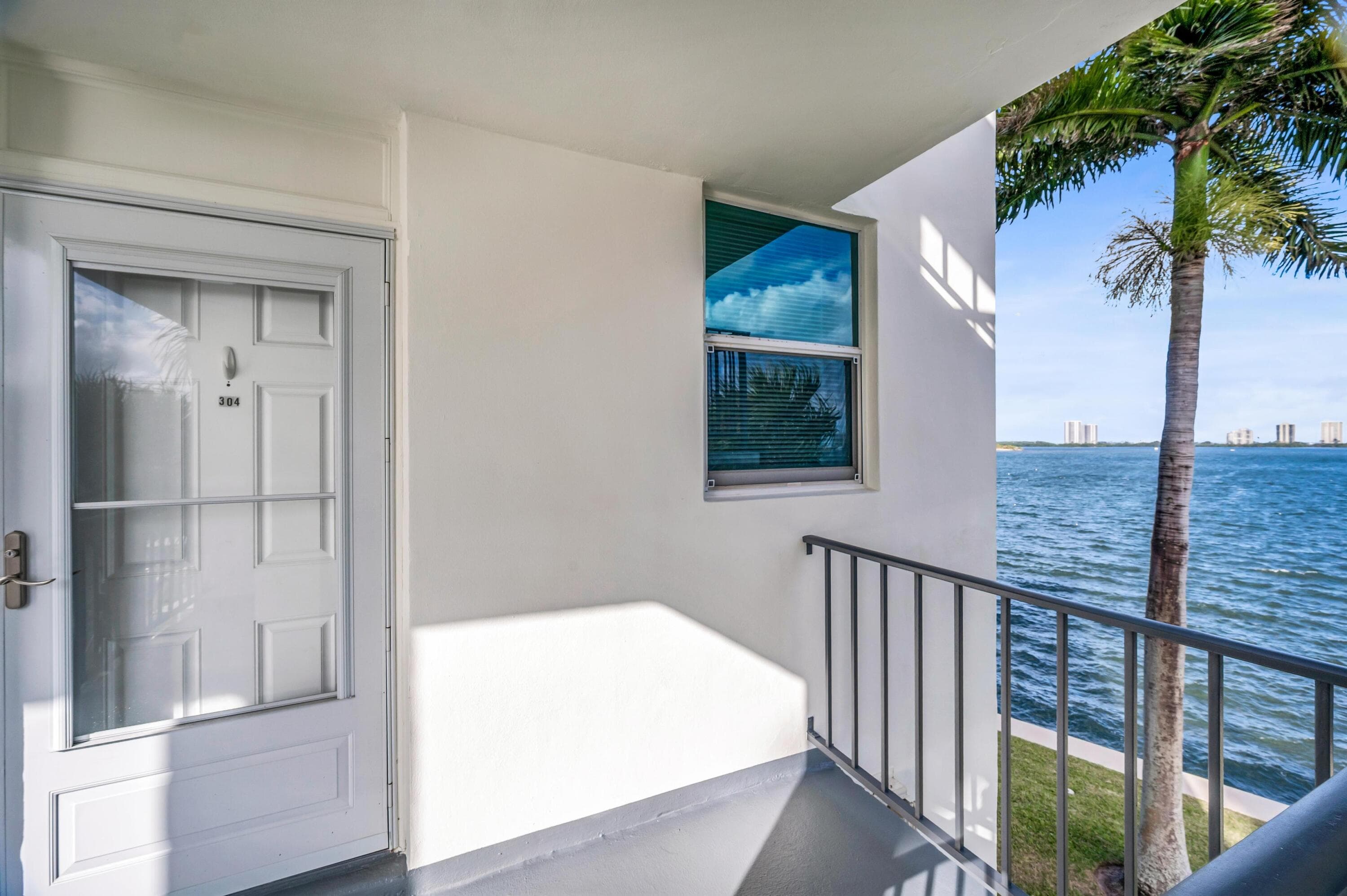 100 Paradise Harbour Boulevard 304, North Palm Beach, FL 33408 21