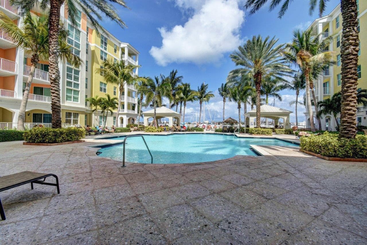 802 W Windward Way 304, Lantana, FL 33462 11