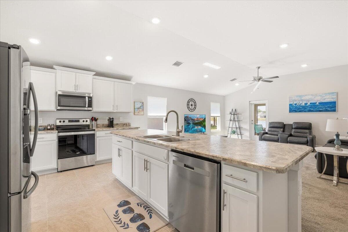 5435 Lugo Street, Fort Pierce, FL 34951 8