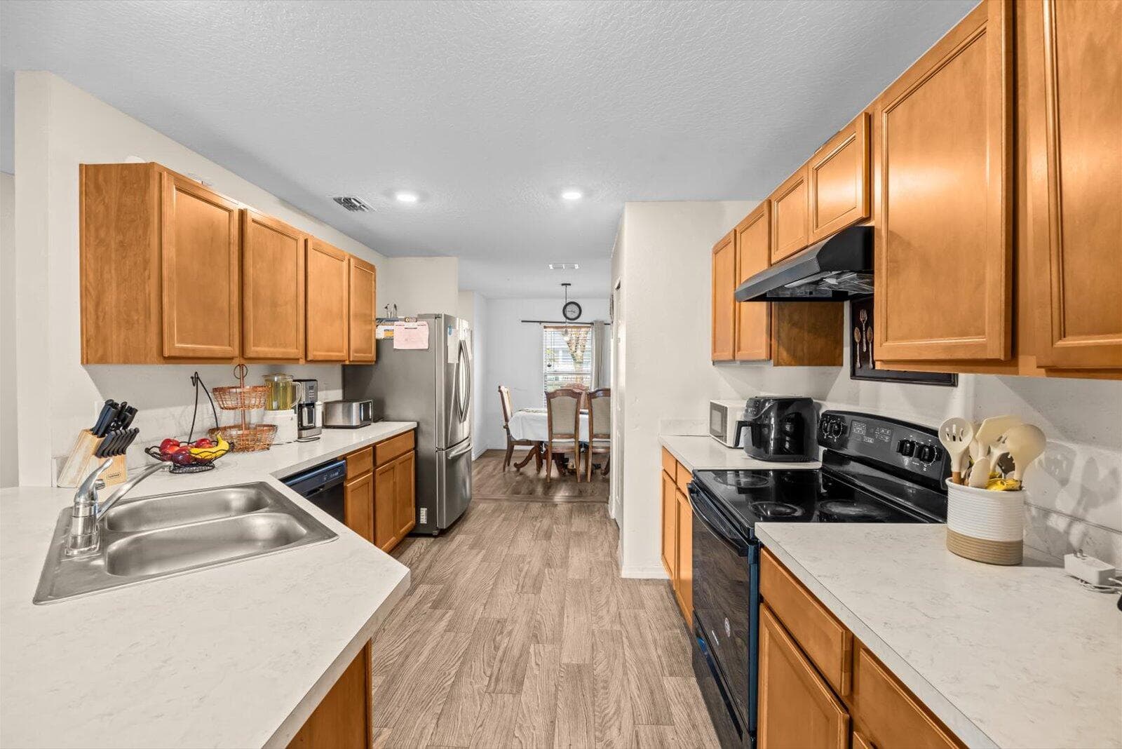 361 NW La Playa Street, Port St. Lucie, FL 34983 23