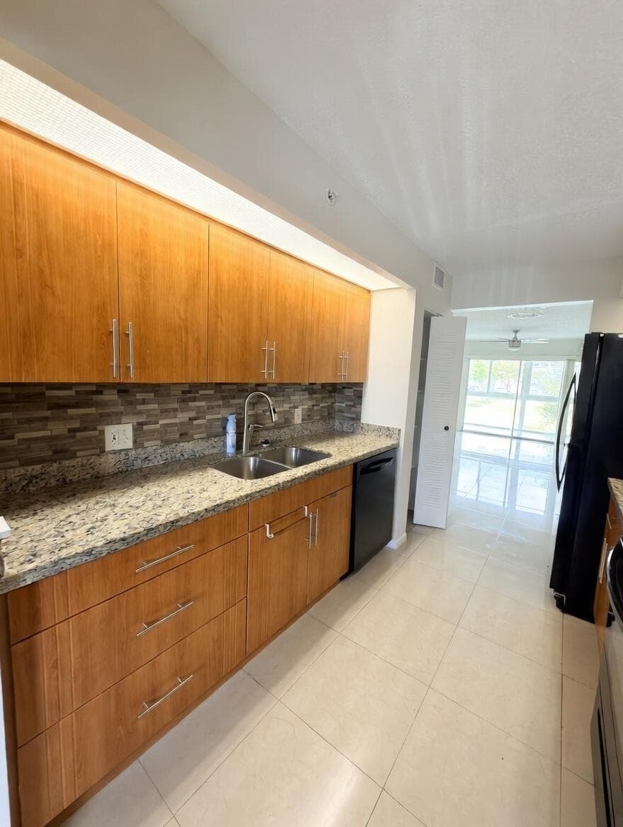 12551 SW 16th Court 206c, Pembroke Pines, FL 33027 3
