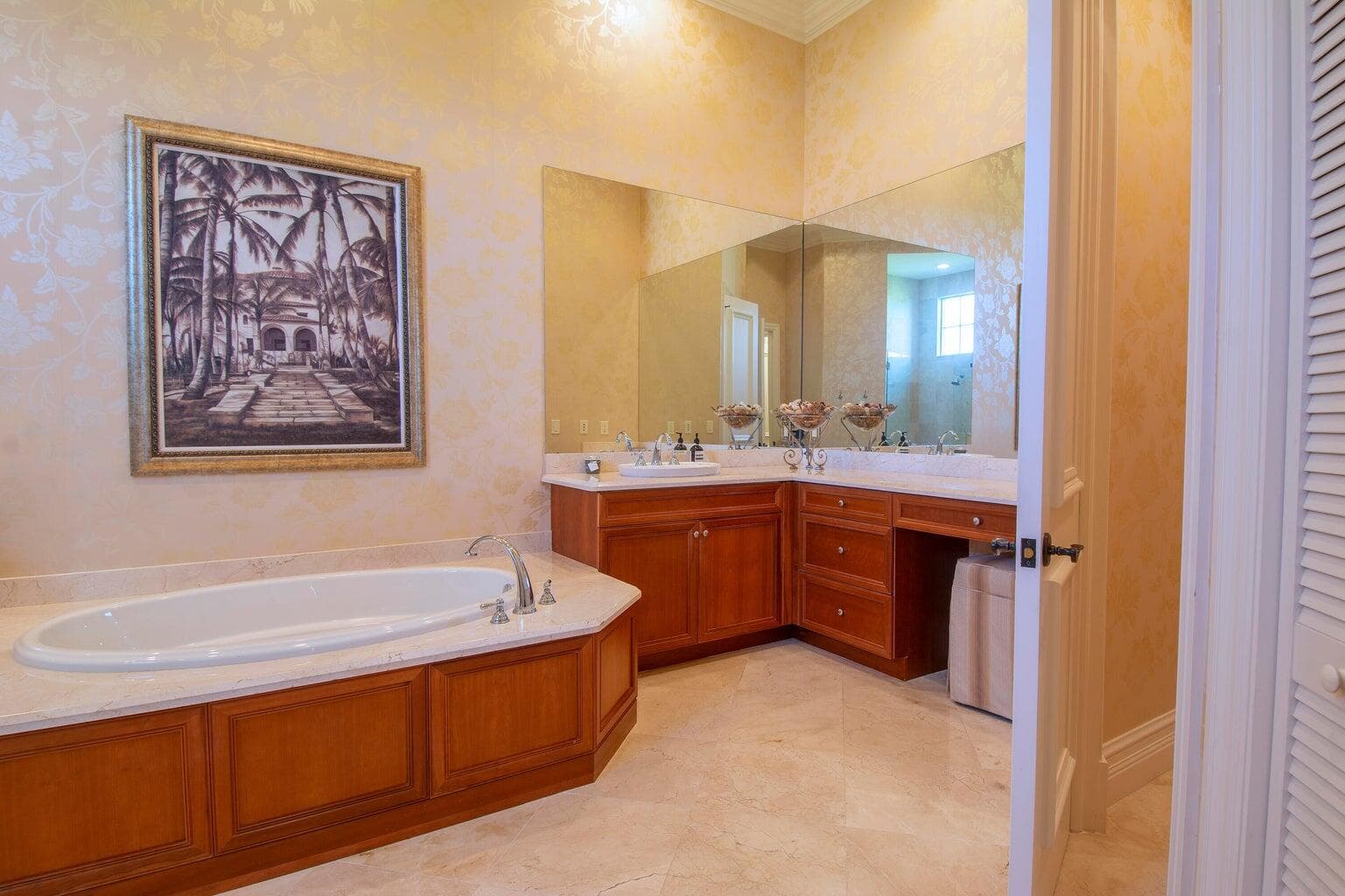 138 SE Via San Marino, Port St. Lucie, FL 34984 24
