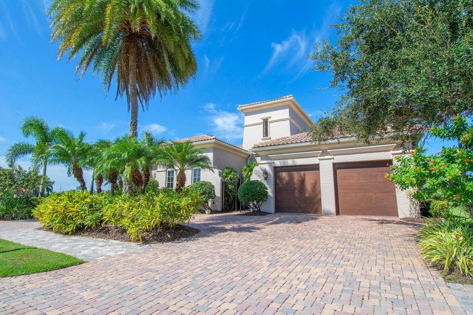 138 SE Via San Marino, Port St. Lucie, FL 34984 34