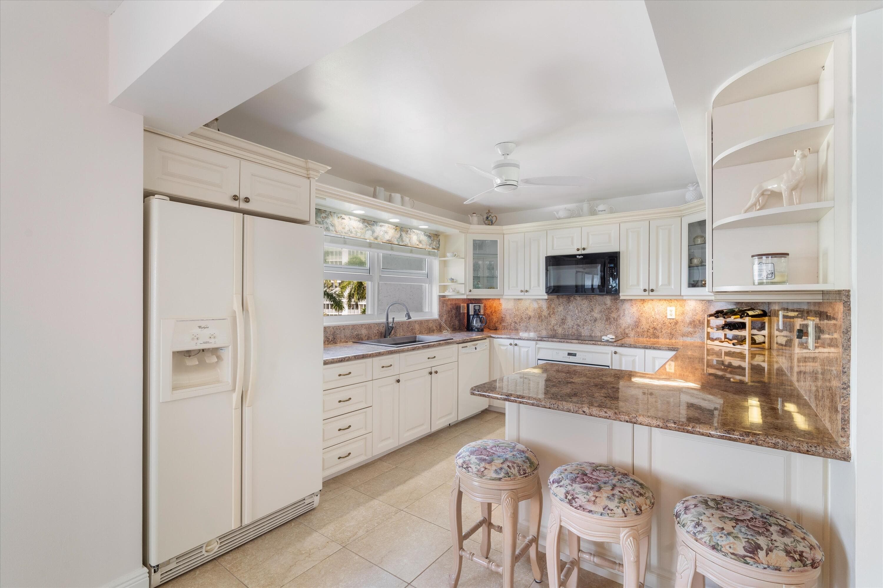 3310 S Ocean Boulevard 525-d, Highland Beach, FL 33487 17