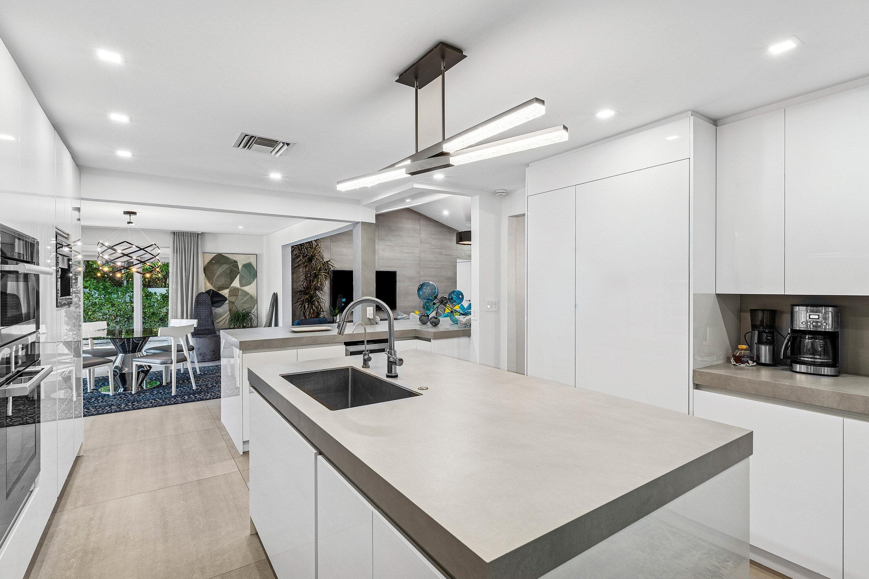820 N Atlantic Drive, Lantana, FL 33462 10