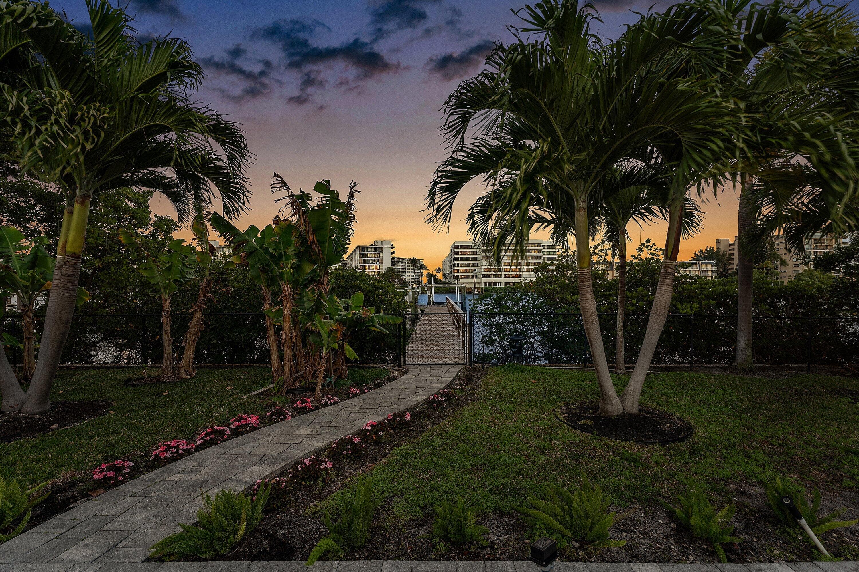 820 N Atlantic Drive, Lantana, FL 33462 24