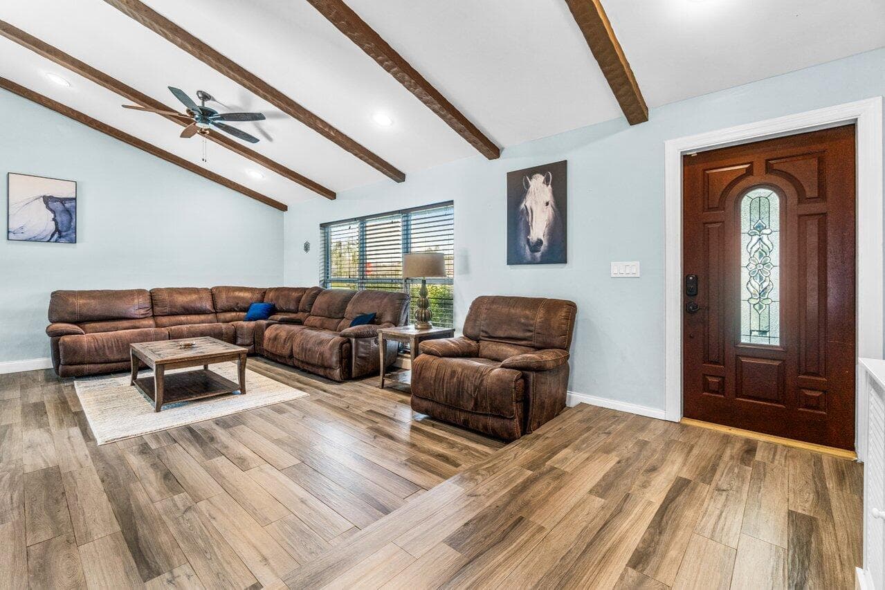 1352 Wyndcliff Drive, Wellington, FL 33414 3