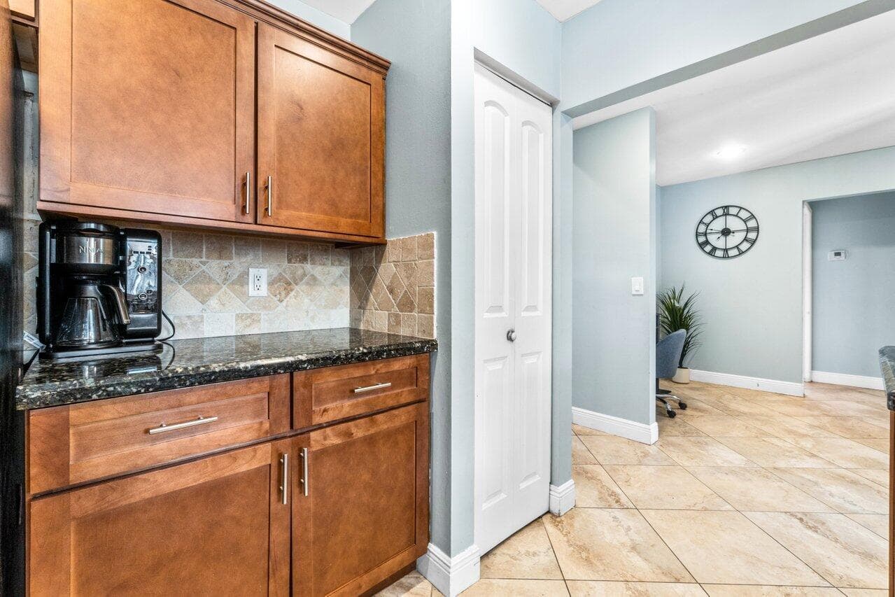 1352 Wyndcliff Drive, Wellington, FL 33414 7