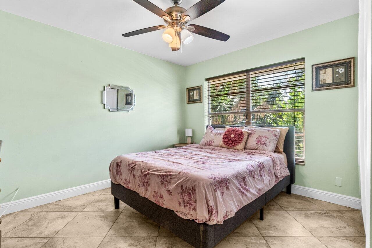 1352 Wyndcliff Drive, Wellington, FL 33414 18