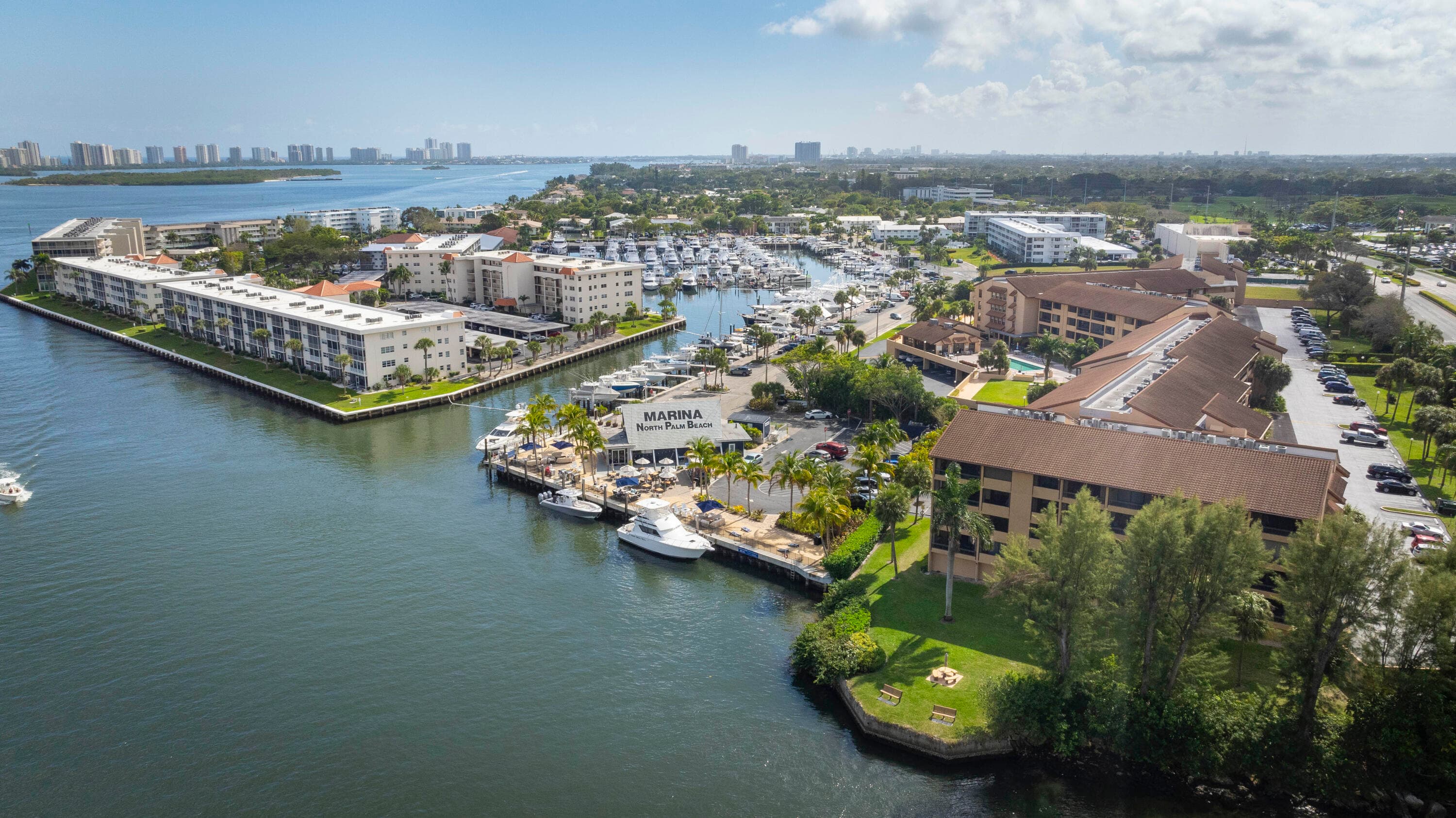 1036 Us Highway 1 216, North Palm Beach, FL 33408 35
