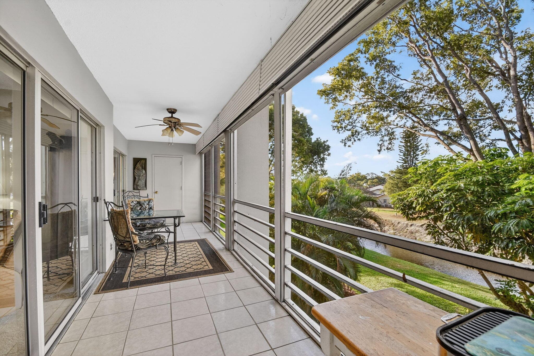 3524 Via Poinciana 303, Lake Worth, FL 33467