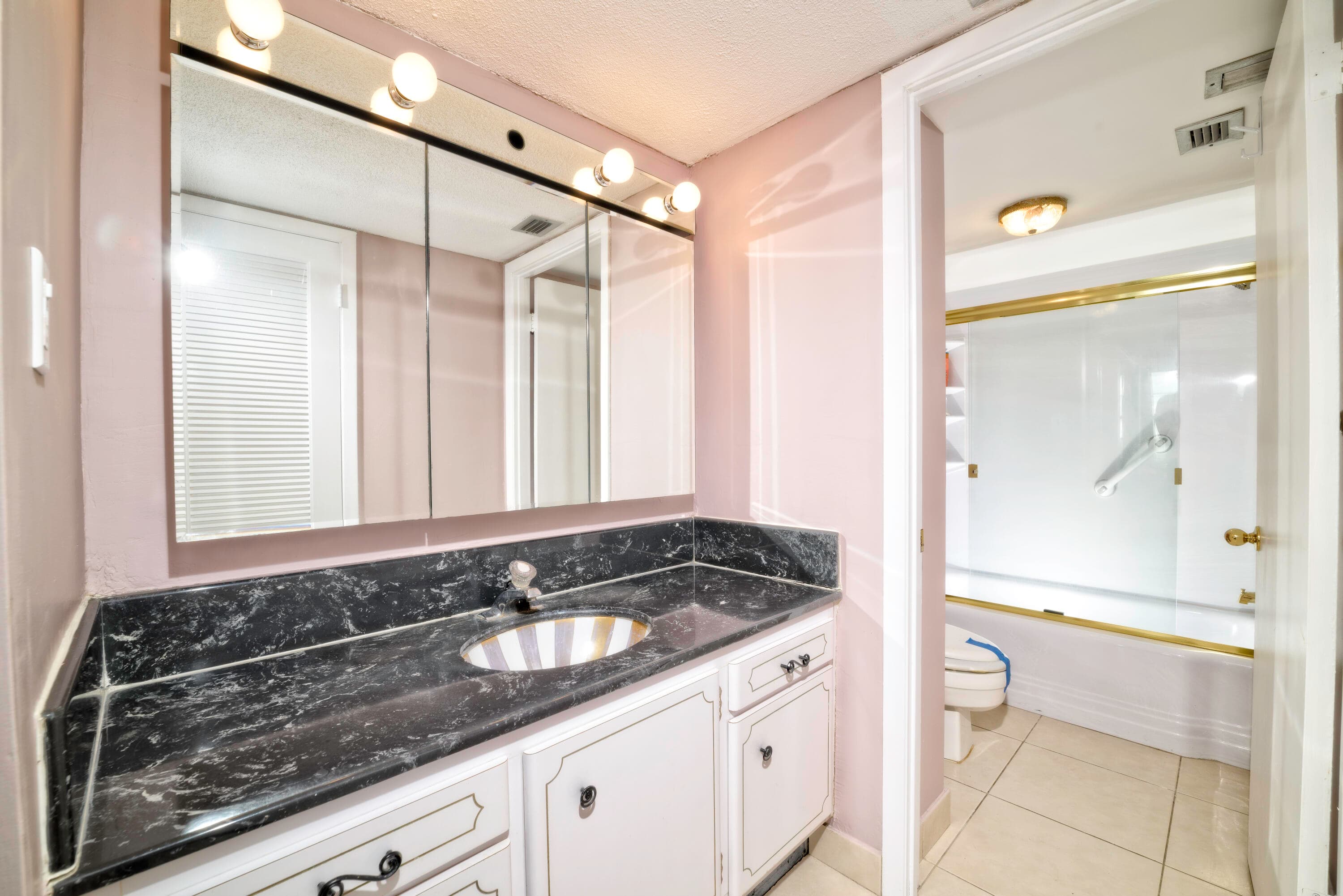 18081 Biscayne Boulevard 403, Aventura, FL 33160 31