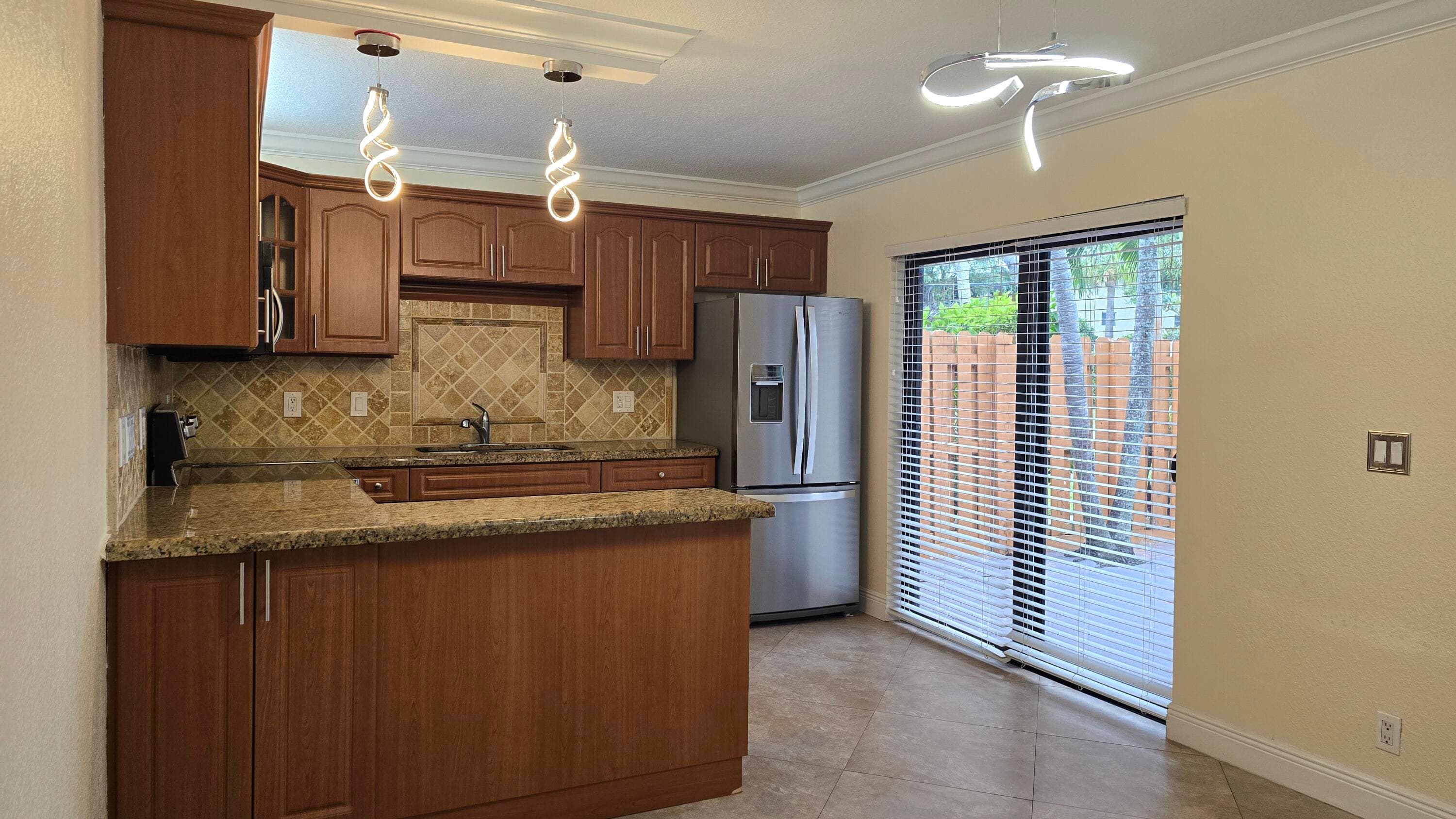 257 Lake Arbor Drive, Palm Springs, FL 33461 4