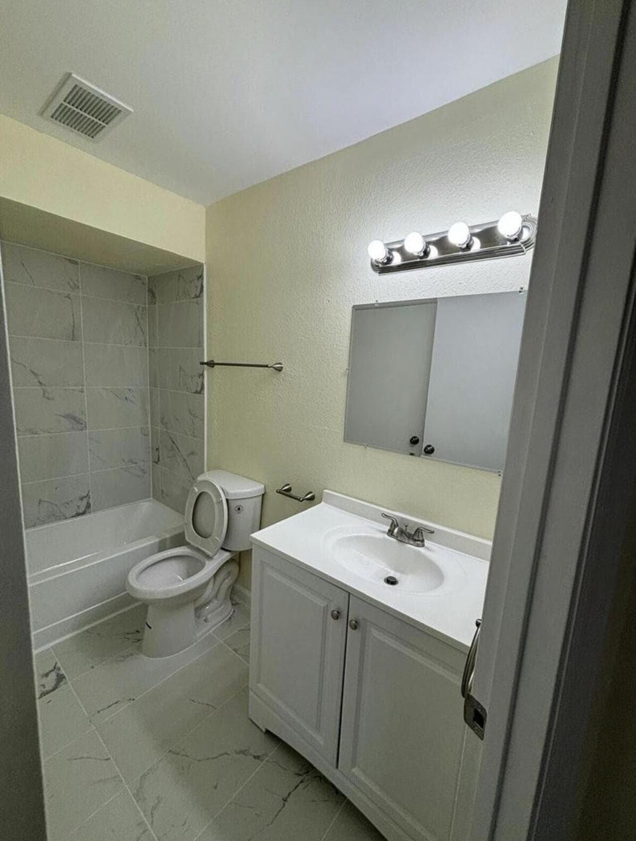 2796 S University Drive 2101, Davie, FL 33328 20
