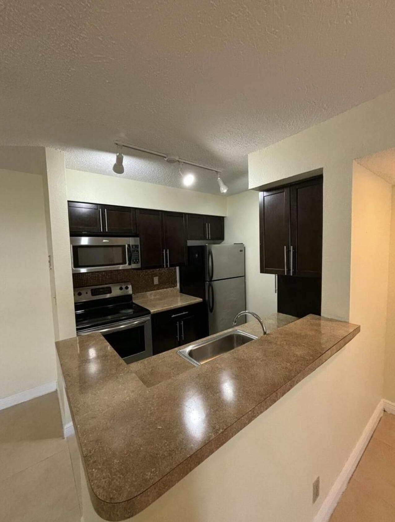 2796 S University Drive 2101, Davie, FL 33328 5