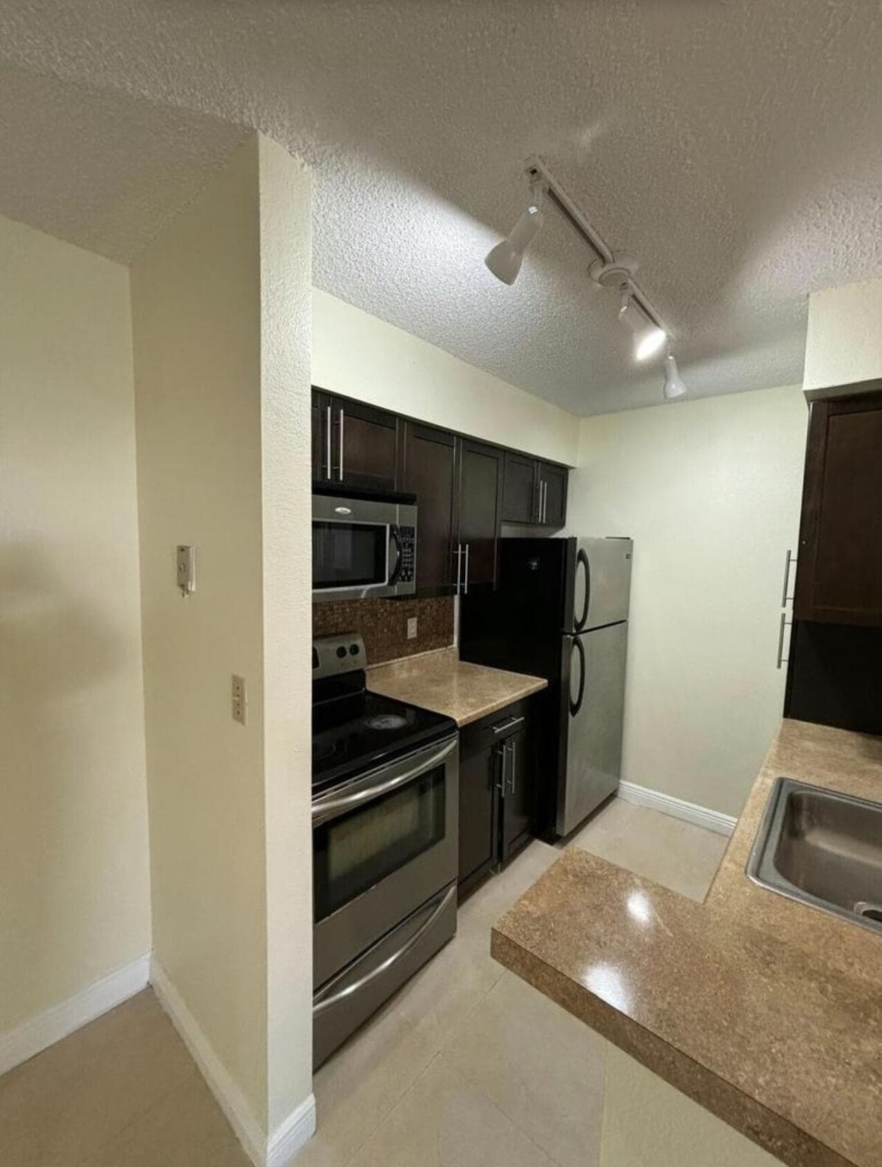 2796 S University Drive 2101, Davie, FL 33328 22