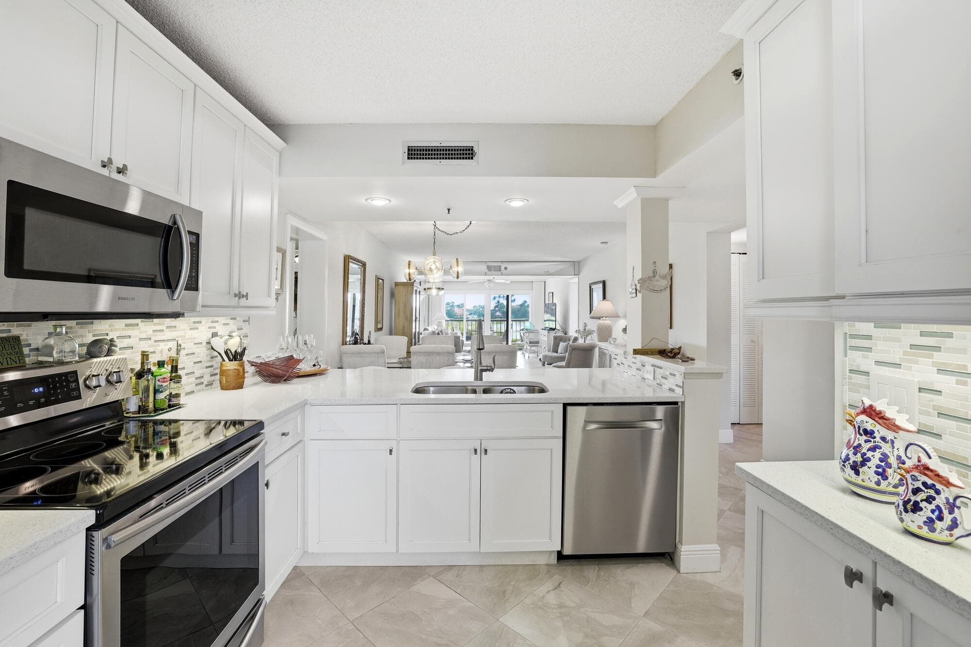 401 Ocean Bluffs Boulevard 104, Jupiter, FL 33477 17