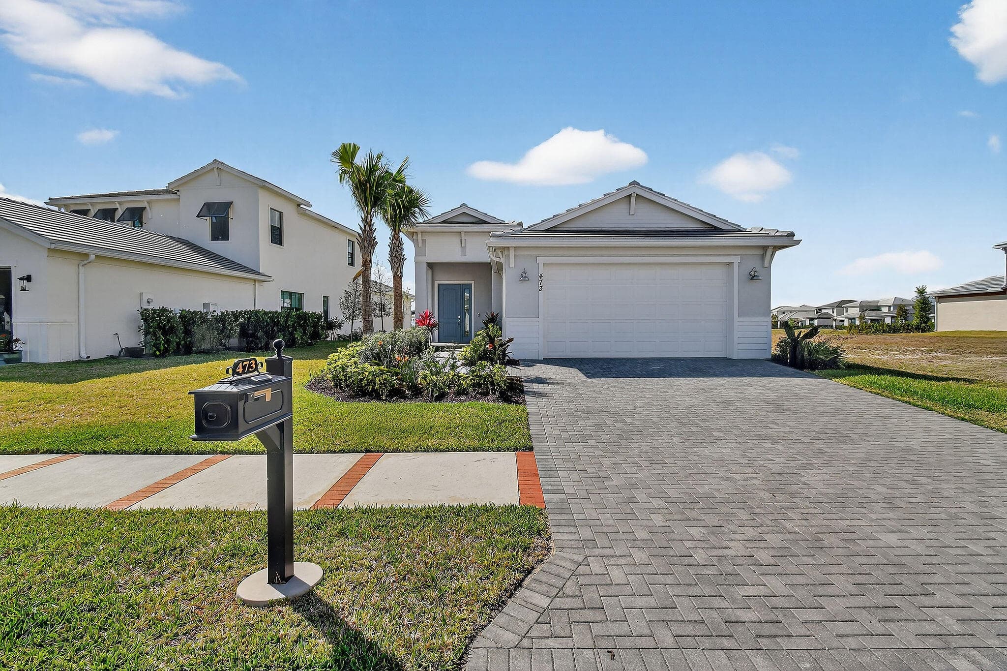 473 SE Fascino Circle, Port St. Lucie, FL 34984 2