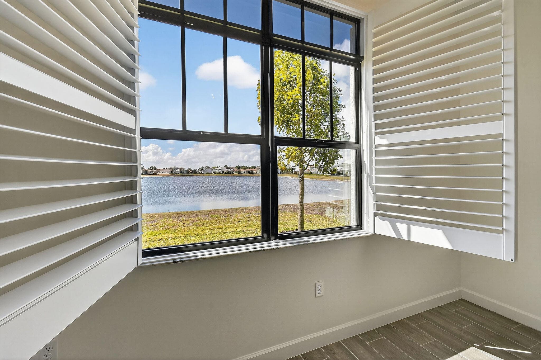 473 SE Fascino Circle, Port St. Lucie, FL 34984 24