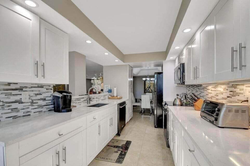 3590 S Ocean Boulevard 104, South Palm Beach, FL 33480 8