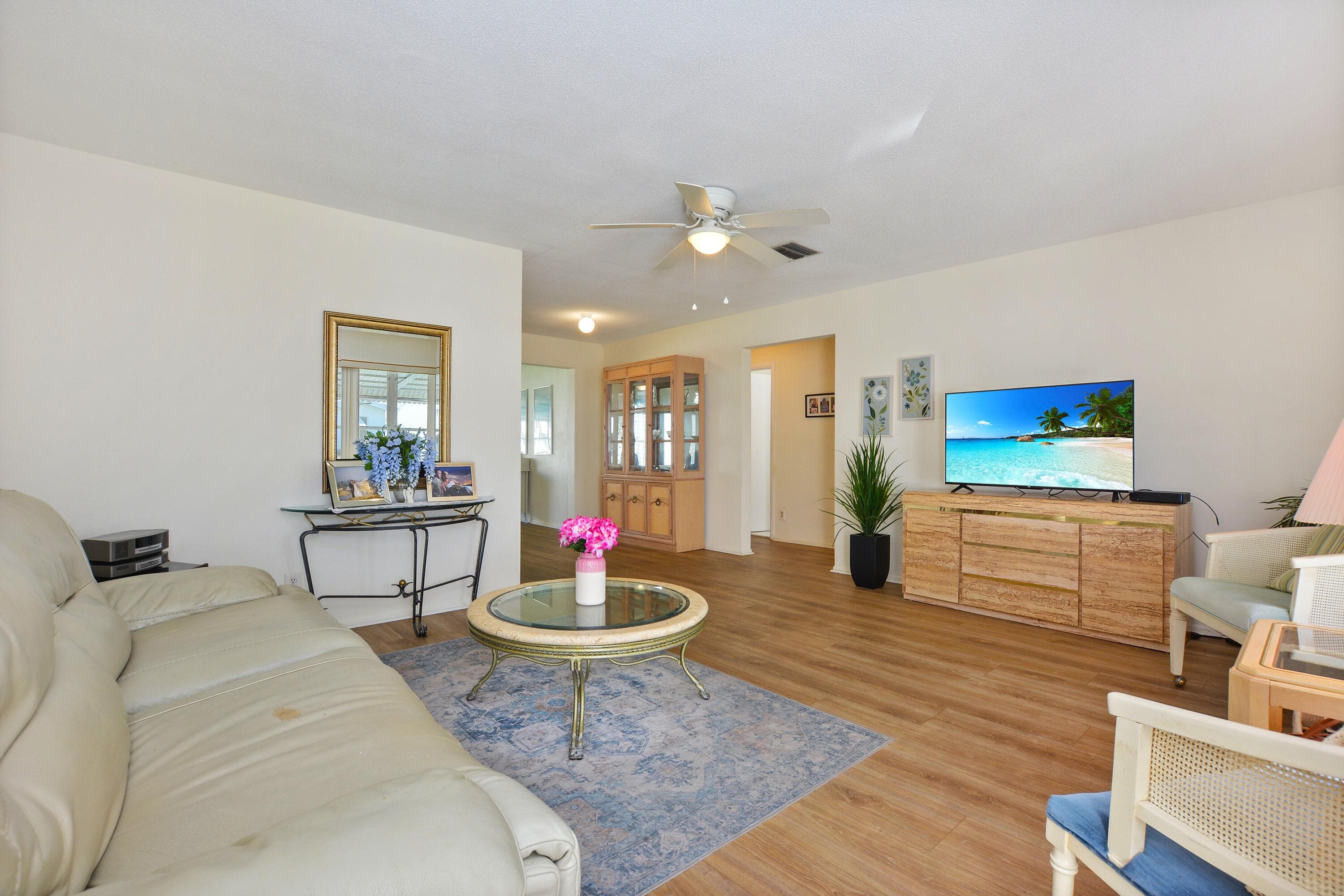 1005 Siesta Avenue, Boynton Beach, FL 33426 2
